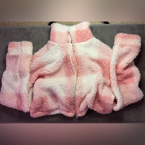 Pink & White Plaid cropped Winter Fleece - Picture 1 of 1